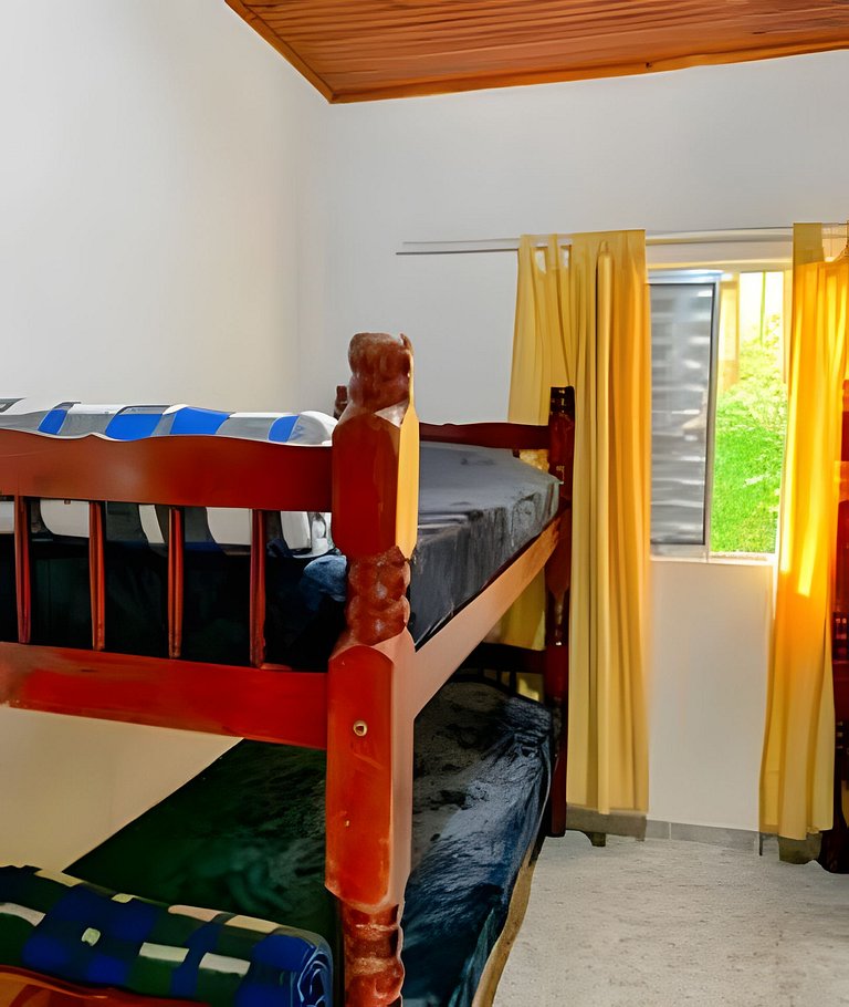 Natureza & Piscina | Casas Rústicas com Pesca Recreativa ,SP