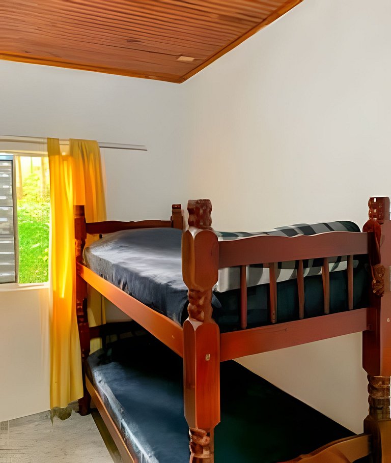 Natureza & Piscina | Casas Rústicas com Pesca Recreativa ,SP