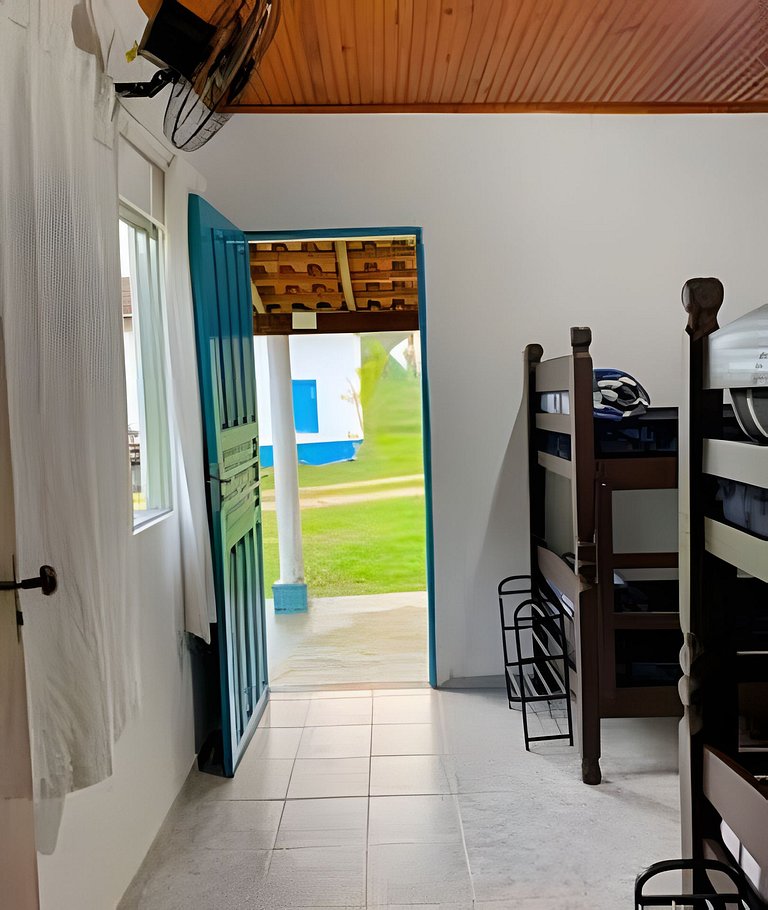 Natureza & Piscina | Casas Rústicas com Pesca Recreativa ,SP