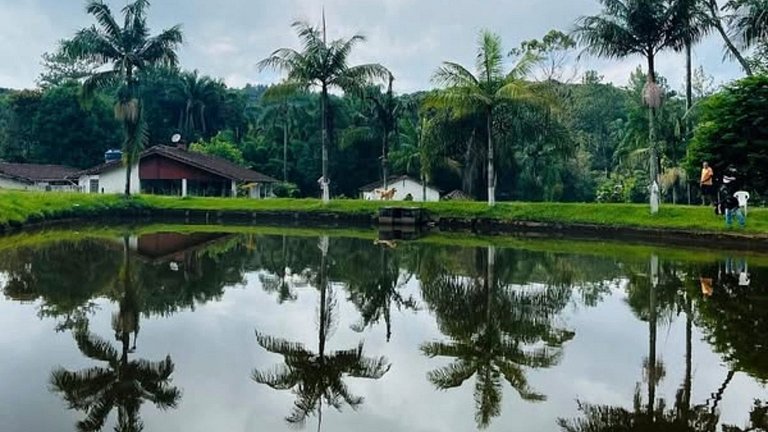 Country houses with swimming pool, fishing in Juquitiba, SP